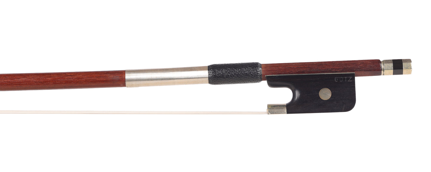 GÖTZ light Pernambuco viola bow, nickel-mounted ebony frog, 62.2 g | Metzler Violins