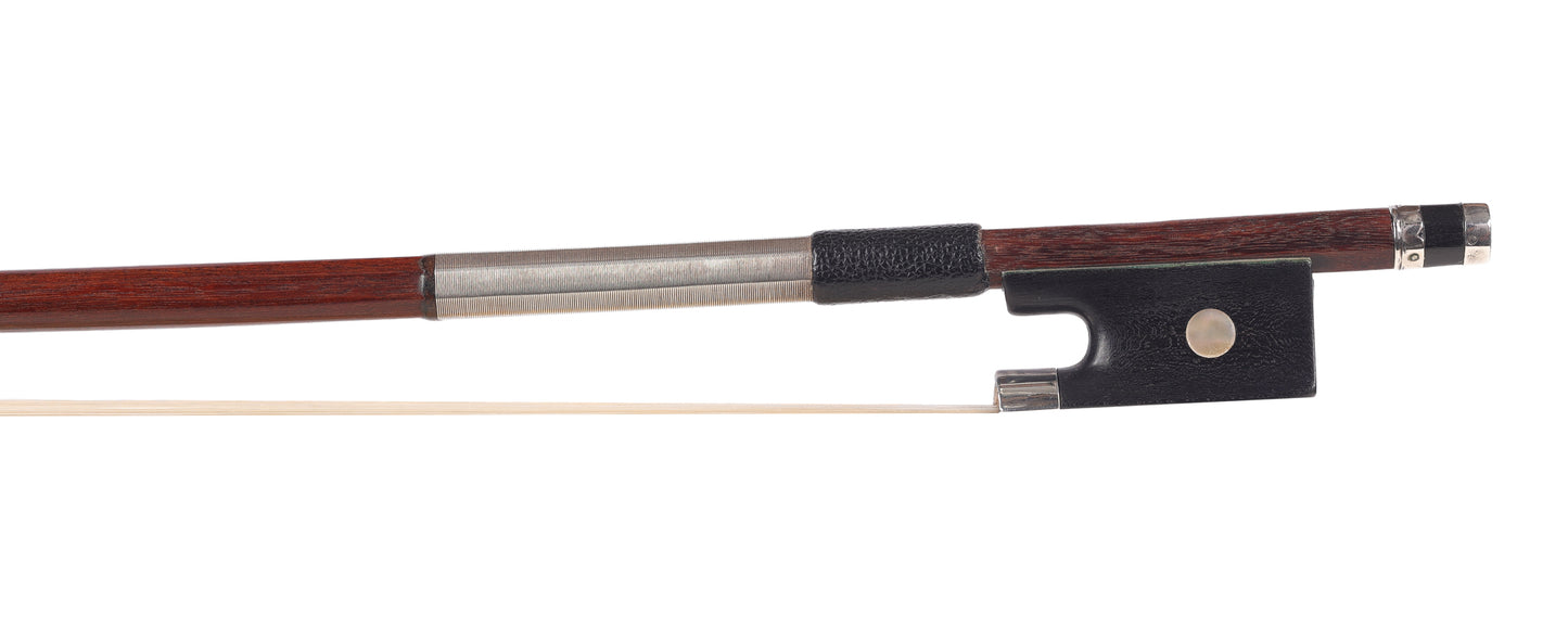 Unbranded modern viola bow with splined head, 66.3g | Metzler Violins