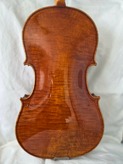 Stanley Kiernoziak 15 3/4" viola, one-piece back, Chicago, IL, 2025 | Metzler Violins