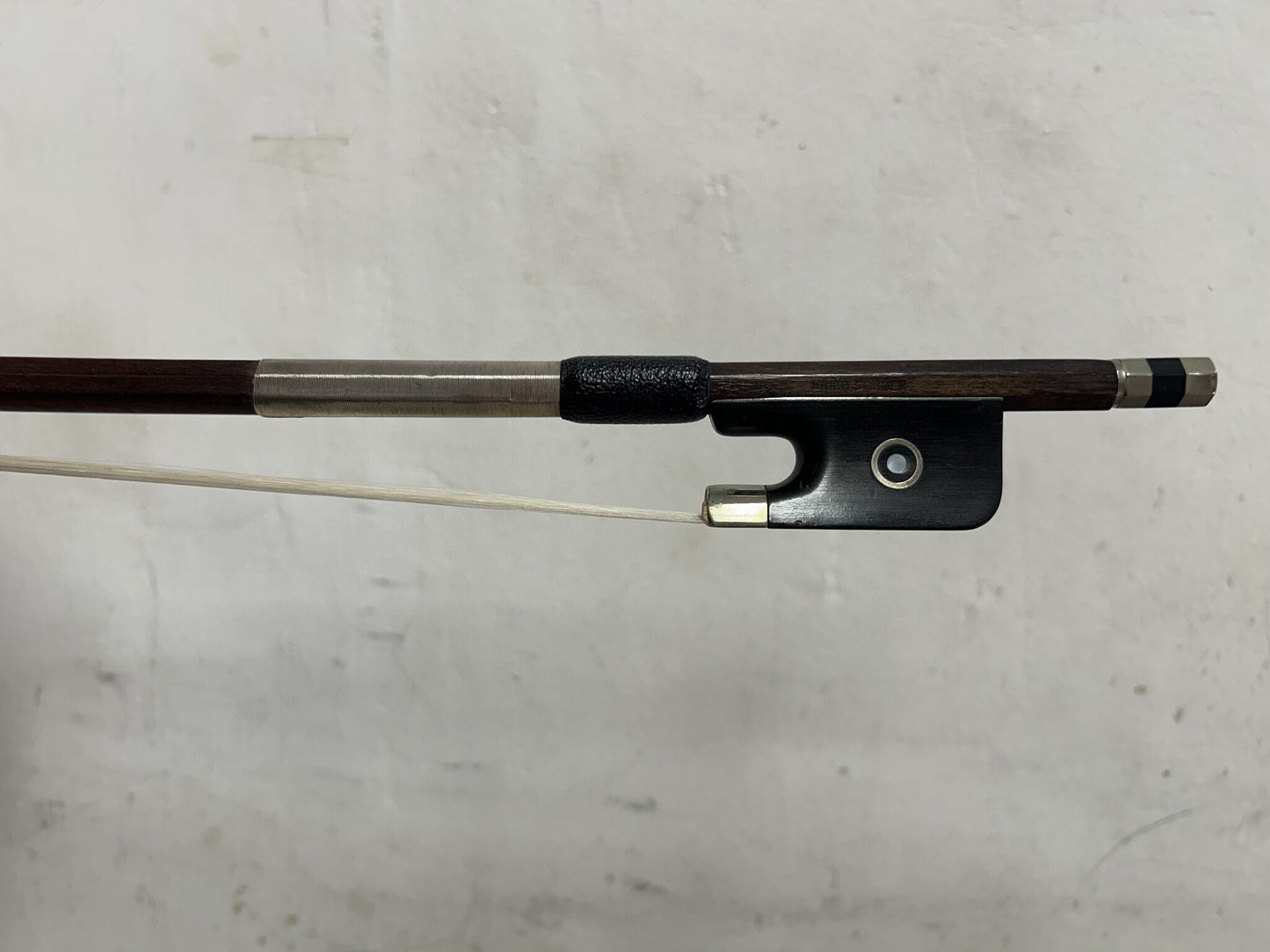 ERIC STEINER cello bow, Pernambuco, nickel, used, GERMANY | Metzler Violins