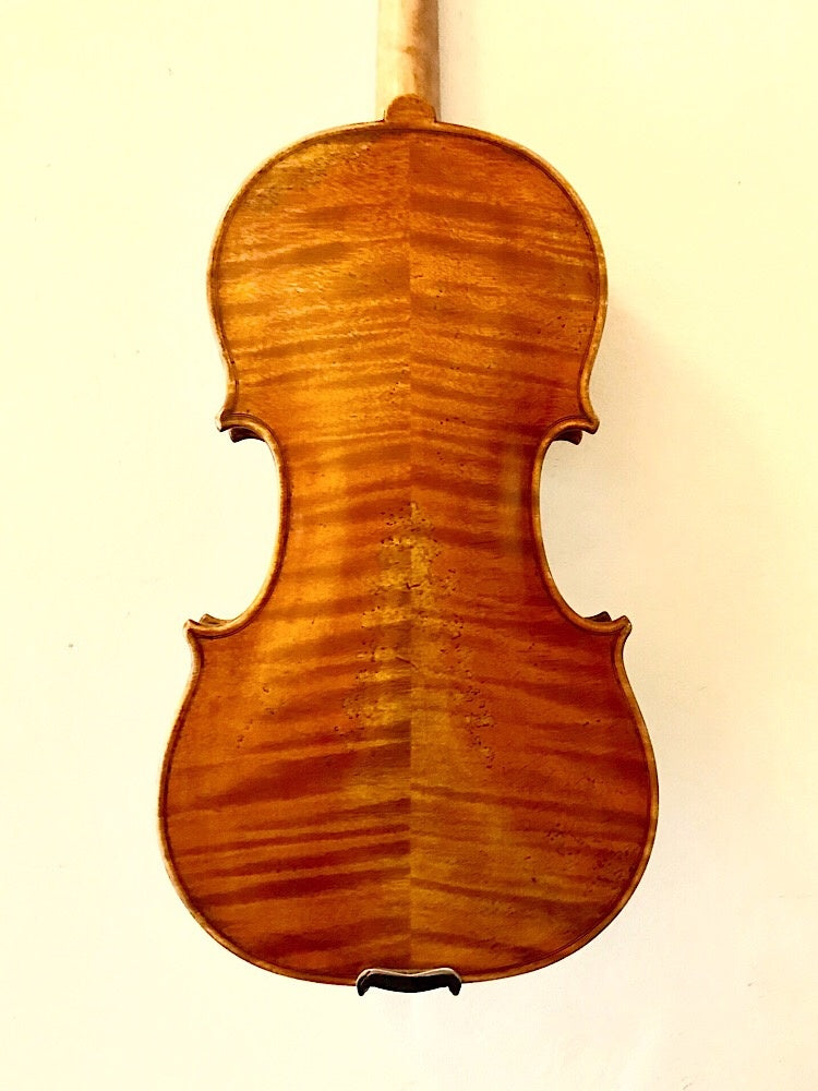 Unlabeled fine antiqued 4/4 violin | Metzler Violins