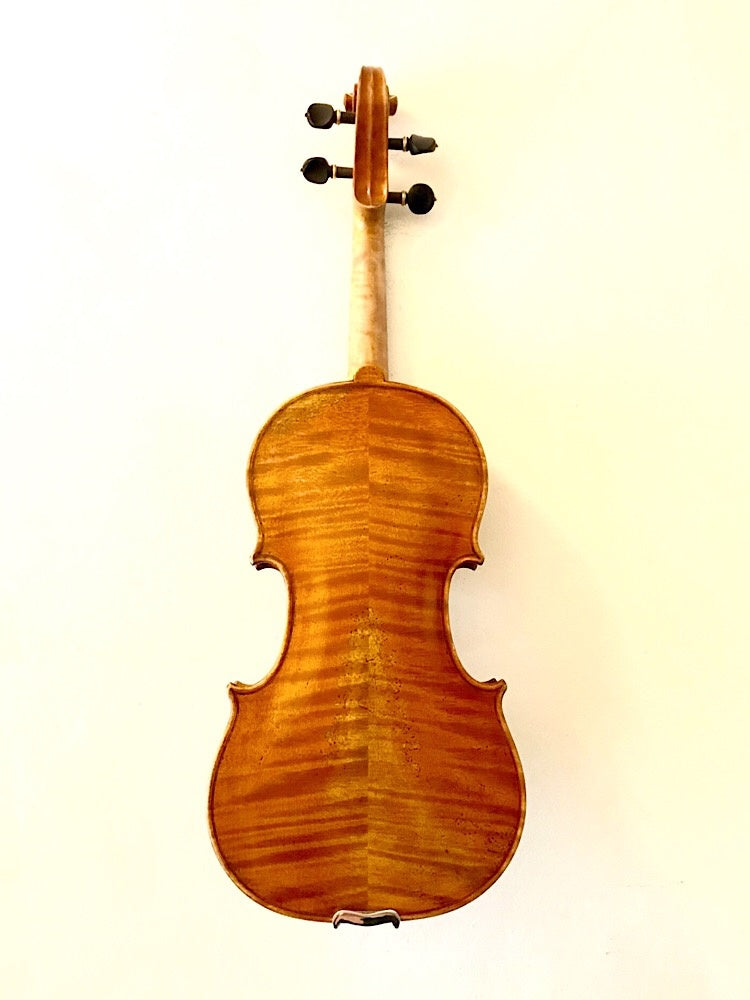Unlabeled fine antiqued 4/4 violin | Metzler Violins