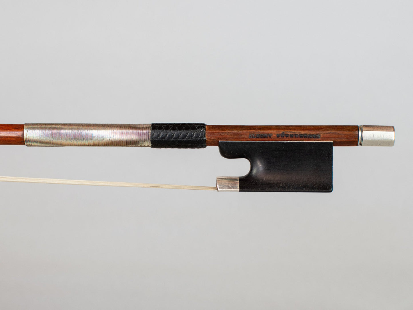 Franz ALBERT NURNBERGER Jr. silver and ebony-mounted silver violin bow, 55.4g circa 1918, GERMANY