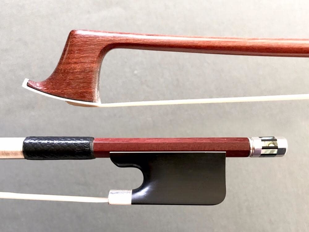 Viola bow, ebony/silver, unbranded, better | Metzler Violins 68.9g