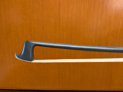 Evolve carbon fiber violin bow, silver-mounted, snakewood frog