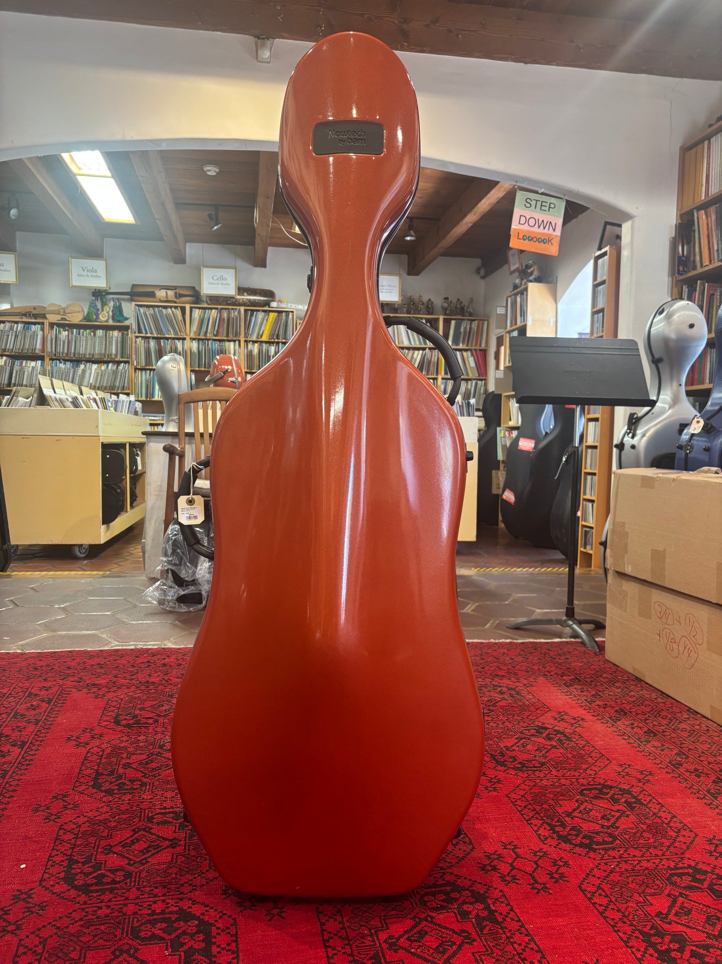 BAM Newtech cello case w,  wheels, used, terracotta | Metzler Violins