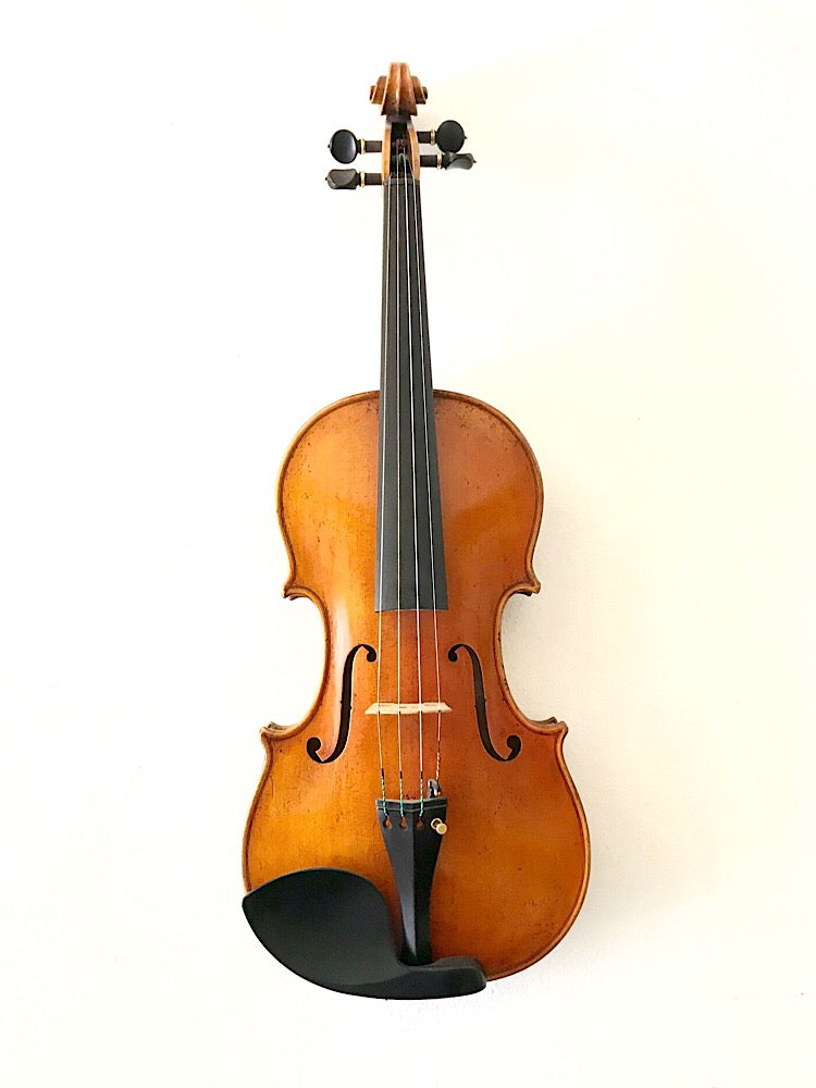 Unlabeled fine antiqued 4/4 violin | Metzler Violins