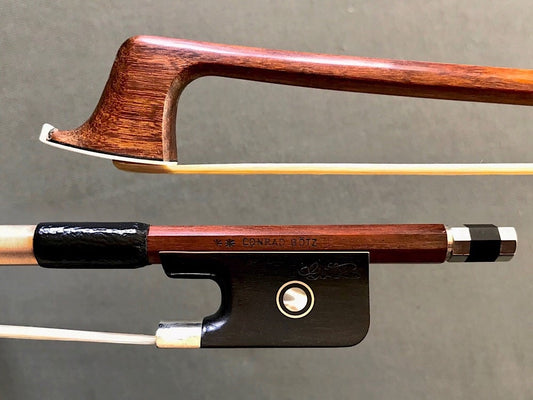 **CONRAD GÖTZ nickel-mounted Pernambuco viola bow