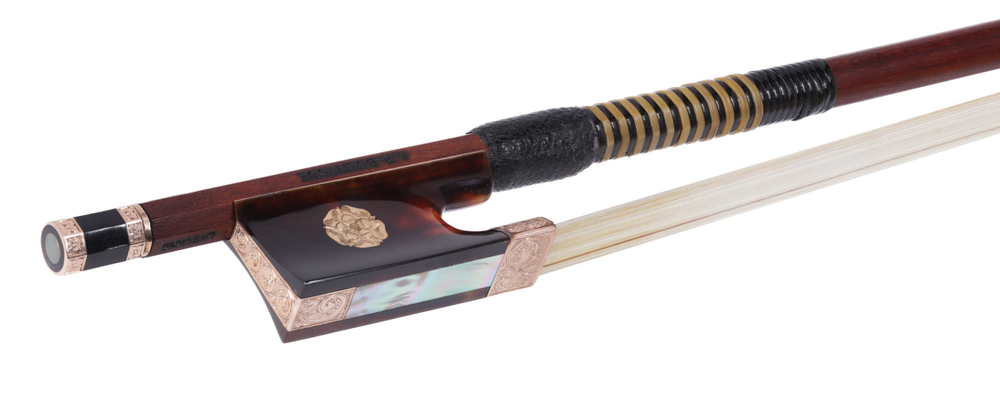 A.R. BULTITUDE violin bow, tortoise shell, chased rose-gold mountings, gold Tudor Rose gold inlays, round stick 61.9 g | Metzler Violins