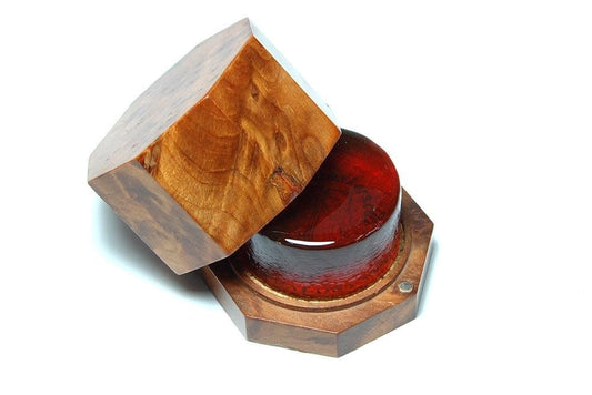 Sartory Rosin for violin viola cello in octagonal wood box