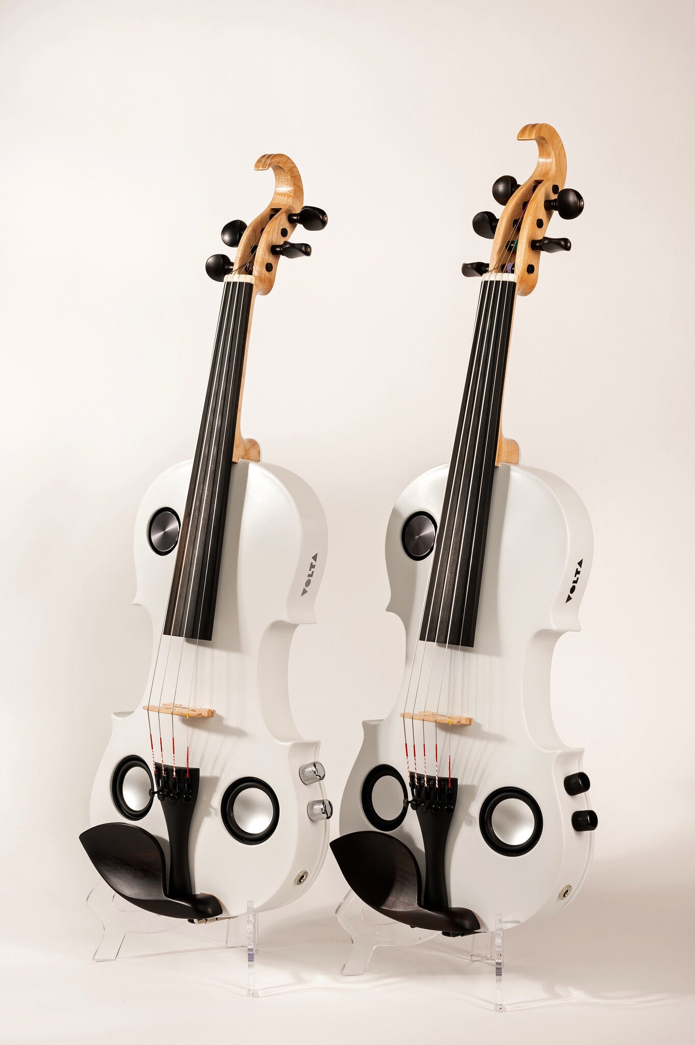 Volta Violinatron V4-R 4 String Hybrid electric violin with built-in speakers