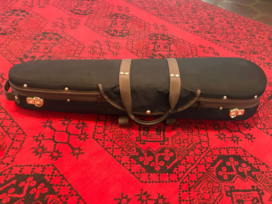 Musafia Lievissima Evolution ultra-light dart violin case, model S1911,  silver interior, no music pocket, Cremona, ITALY